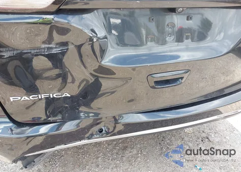 2020 Chrysler Pacifica Limited from USA, damaged, VIN 2C4RC1GG5LR272593